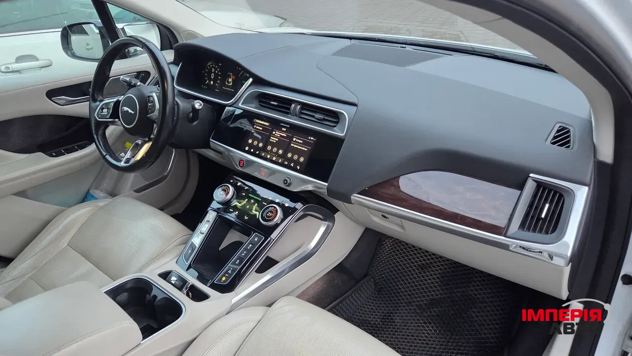 Jaguar I-Pace - фото 8