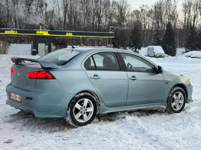 Mitsubishi Lancer - фото 5