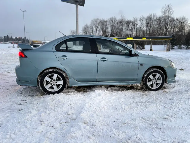 Mitsubishi Lancer - фото 4