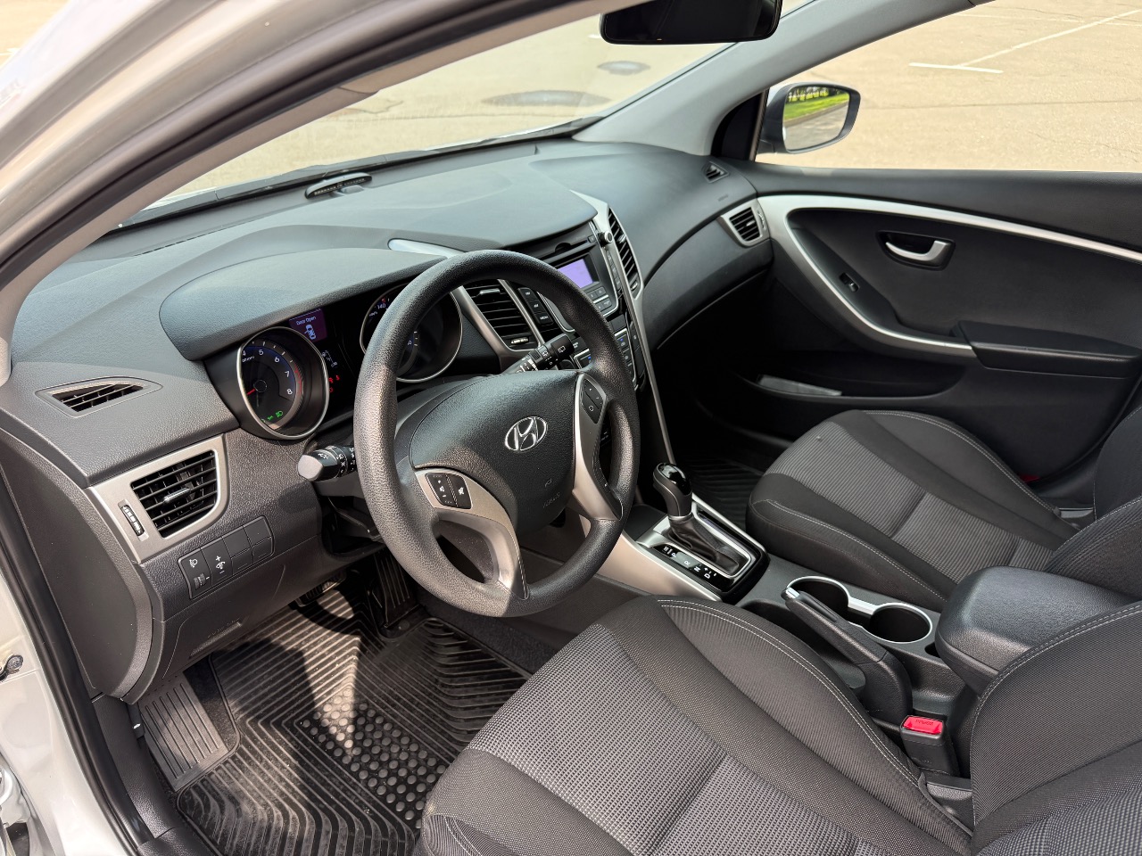 Hyundai i30 - фото 13