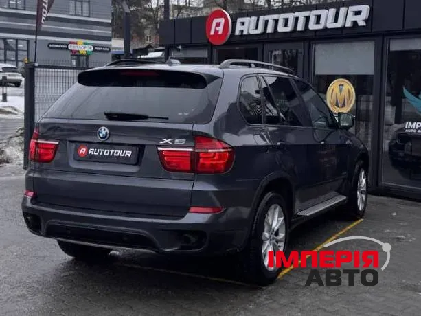 BMW X5 - фото 10