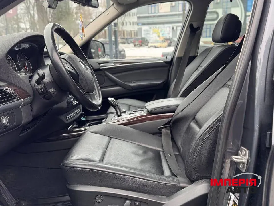 BMW X5 - фото 3