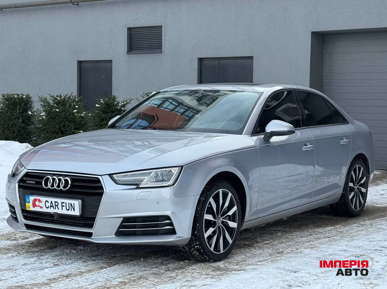 Audi A4 - фото 1