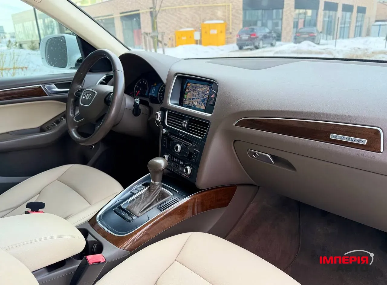 Audi Q5 - фото 32