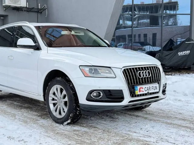 Audi Q5 - фото 1