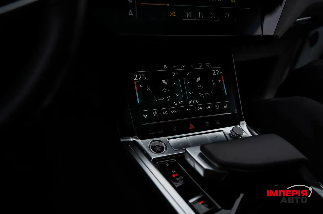 Audi Q8 e-tron - фото 5