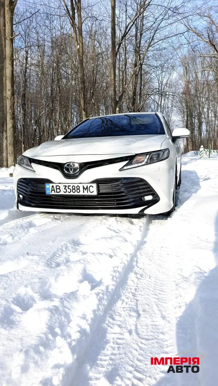 Toyota Camry - фото 5