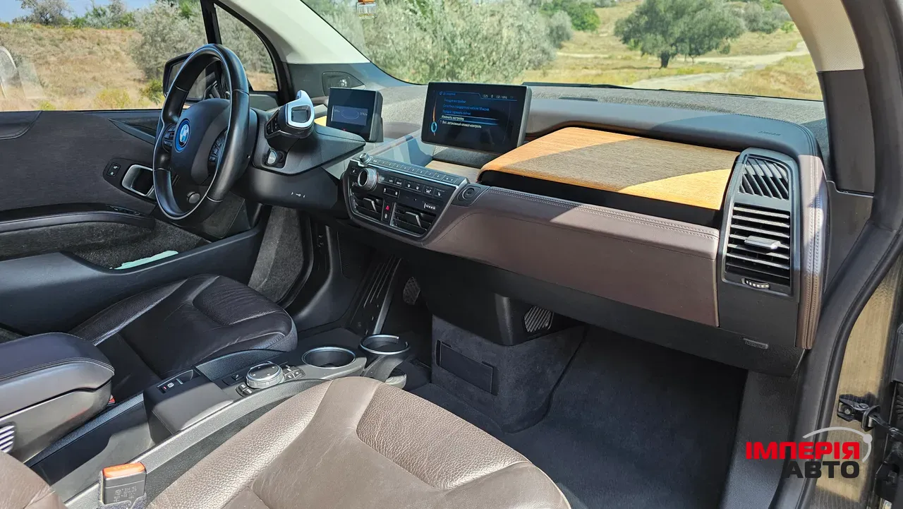 BMW i3 - фото 2