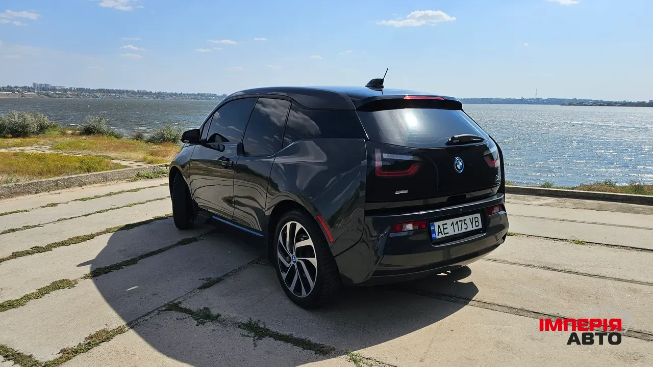 BMW i3 - фото 11