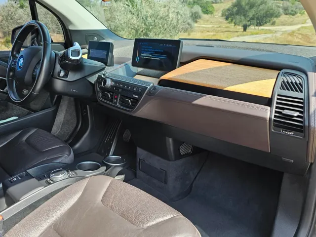 BMW i3 - фото 2