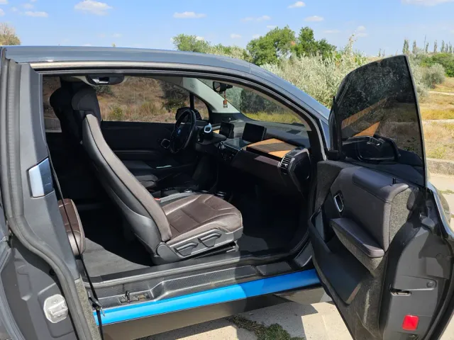 BMW i3 - фото 3