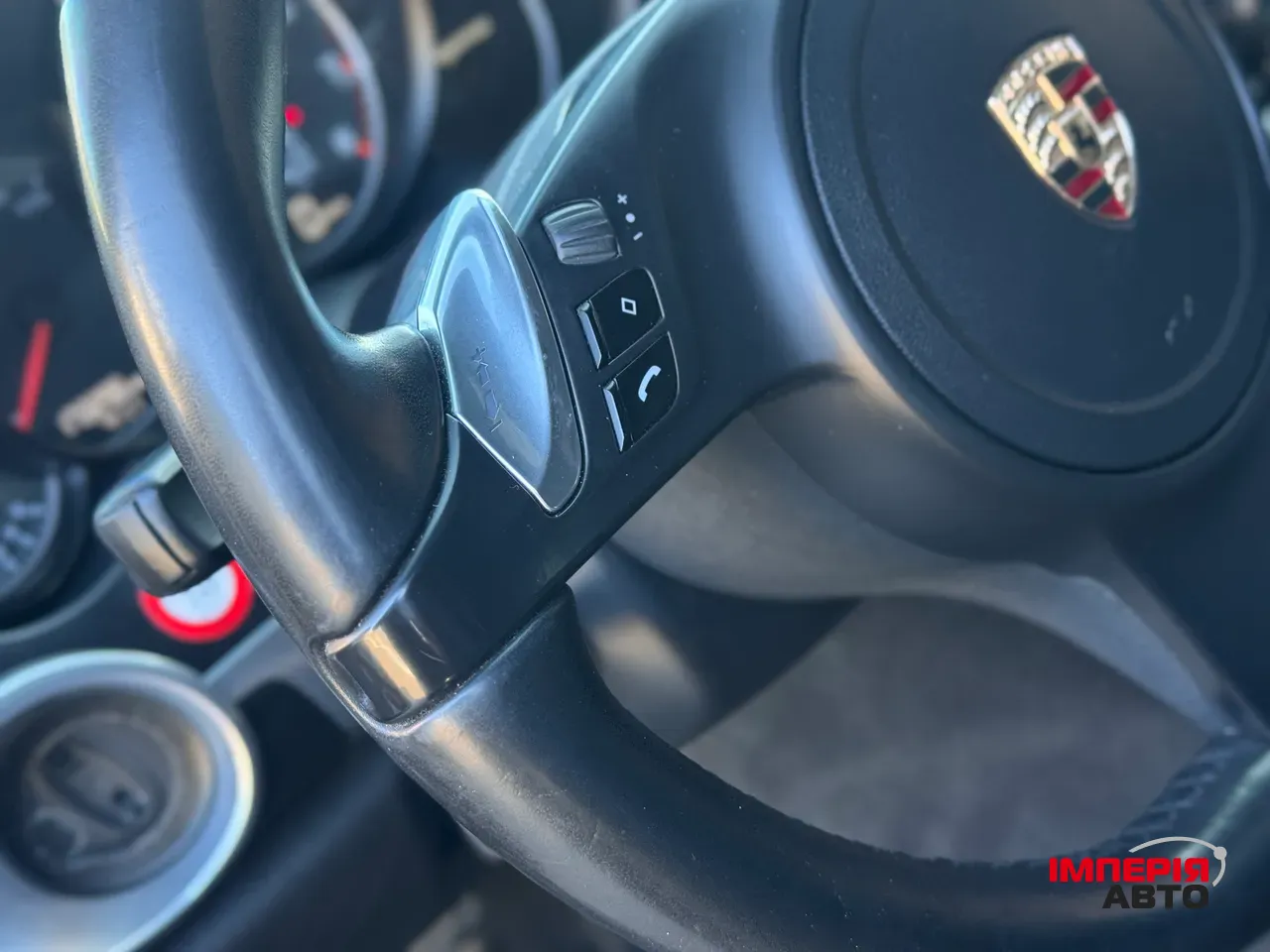 Porsche Cayenne - фото 32