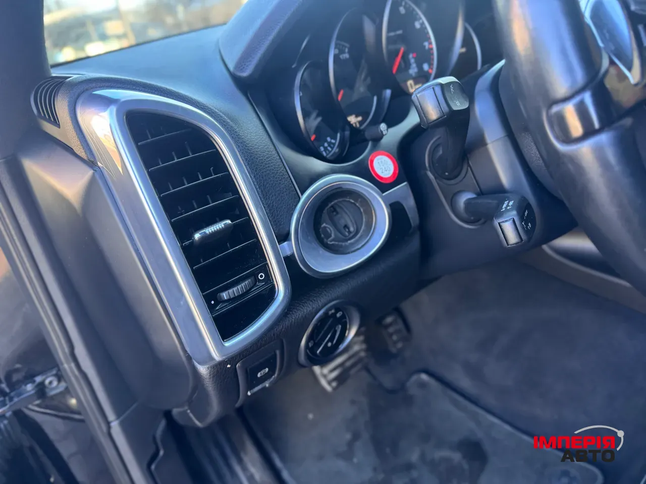 Porsche Cayenne - фото 29