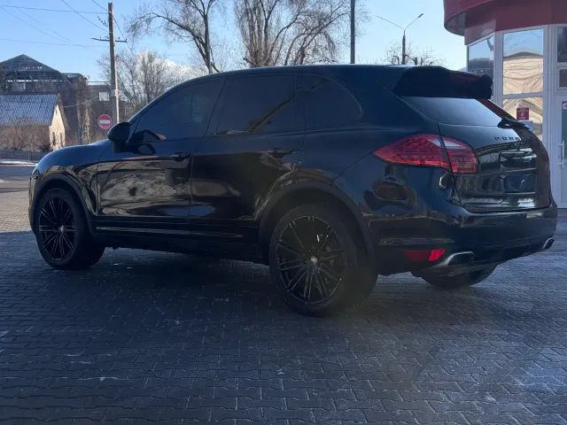 Porsche Cayenne - фото 5