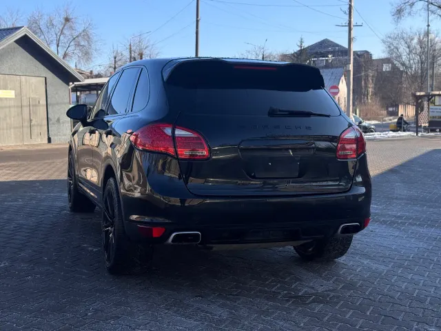 Porsche Cayenne - фото 3
