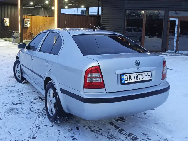 Skoda Octavia - фото 2