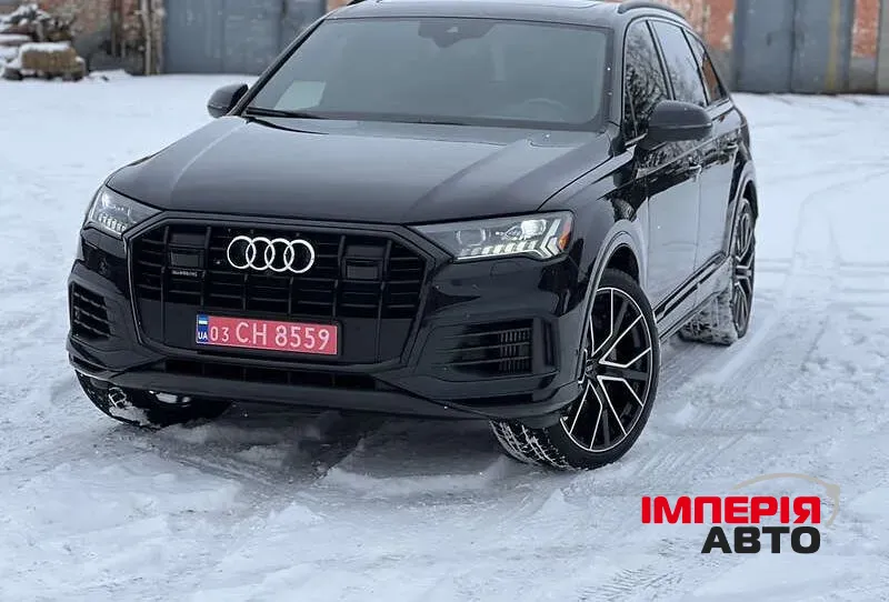 Audi Q7 - фото 1