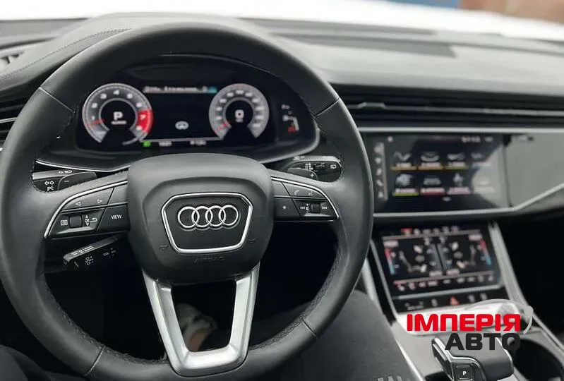 Audi Q7 - фото 23