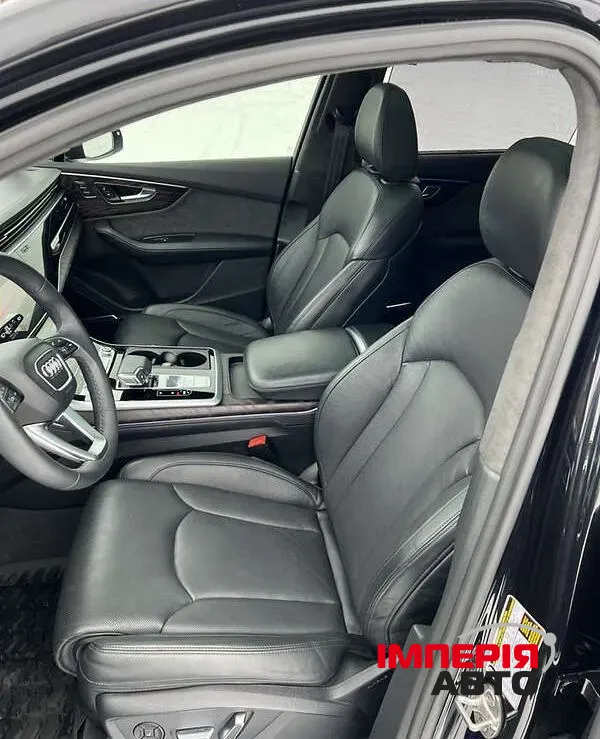 Audi Q7 - фото 14