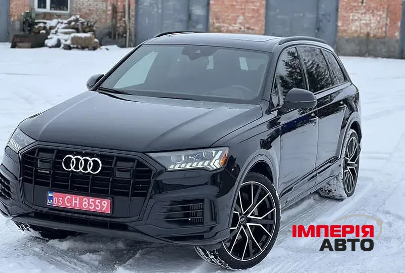 Audi Q7 - фото 7