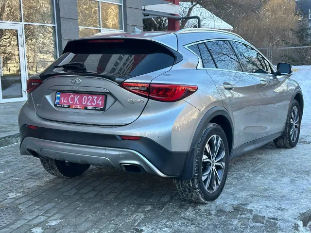 Infiniti QX30 - фото 4