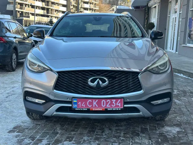 Infiniti QX30 - фото 2