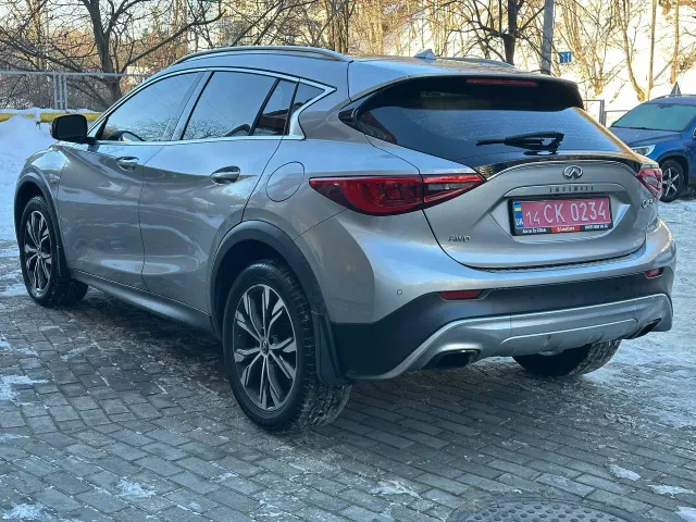 Infiniti QX30 - фото 5