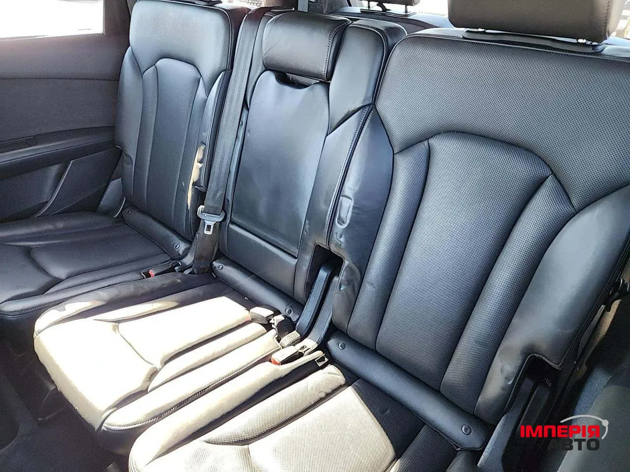 Audi Q7 - фото 9