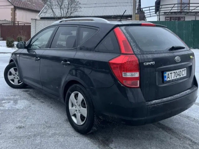 Kia Ceed - фото 4