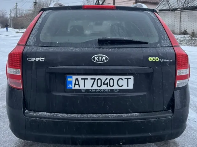Kia Ceed - фото 3