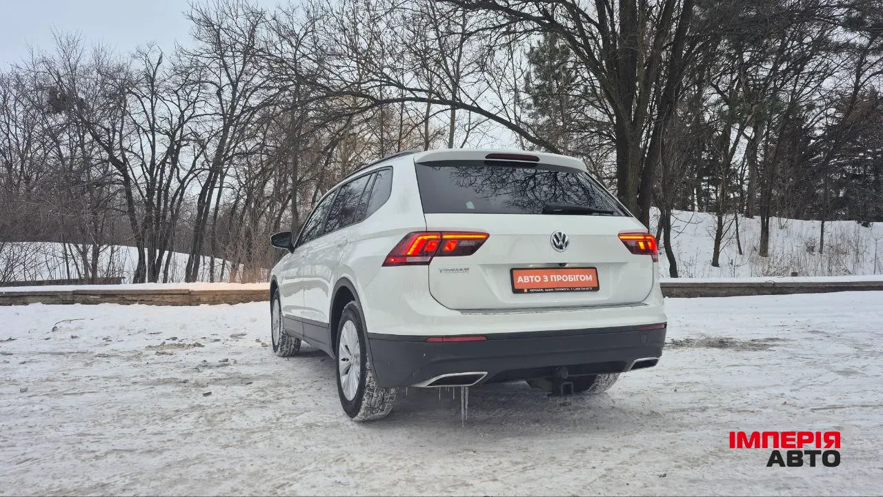 Volkswagen Tiguan - фото 8