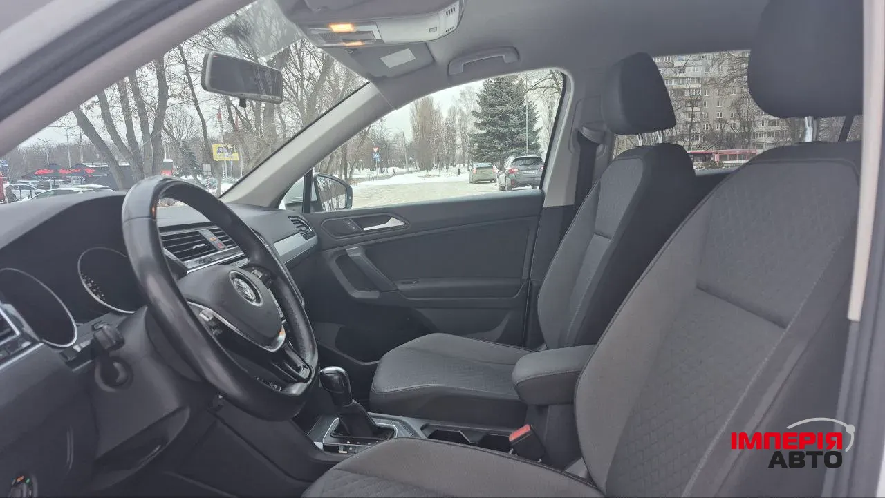 Volkswagen Tiguan - фото 12