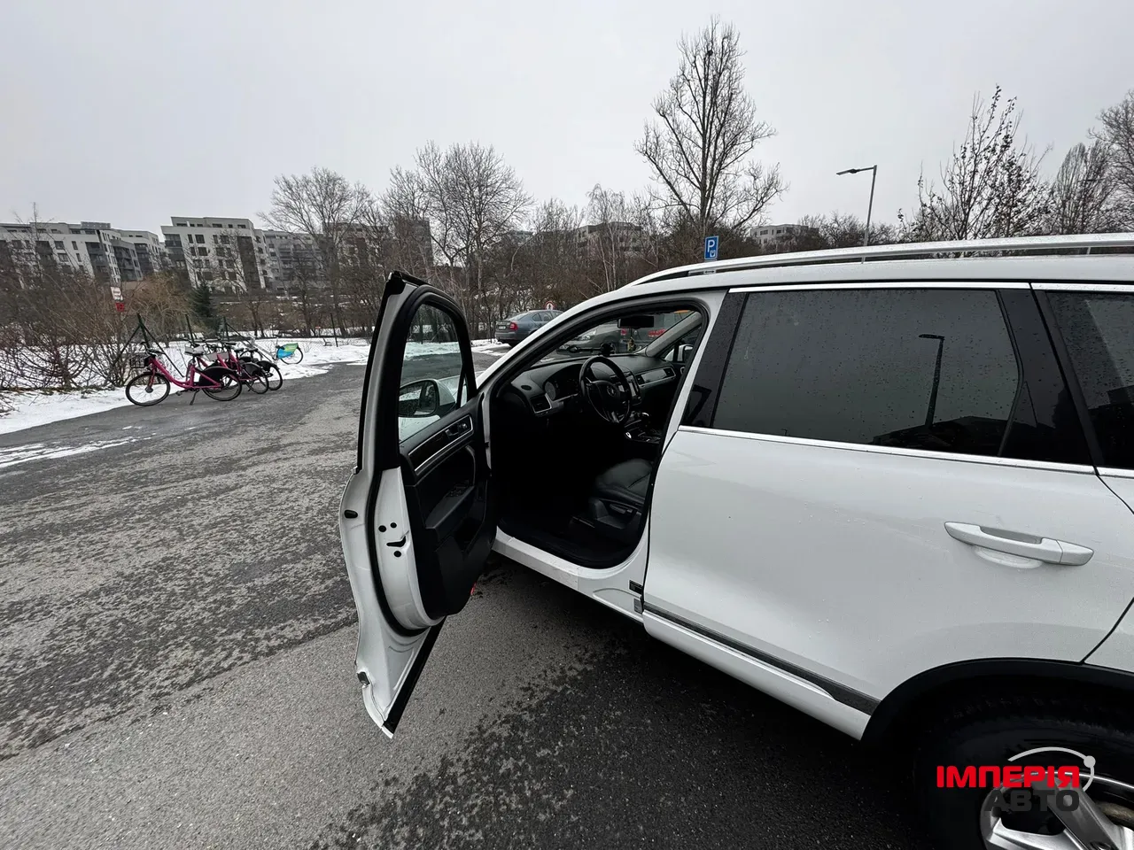 Volkswagen Touareg - фото 7