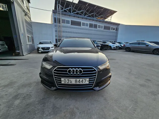 Audi A6 - фото 1