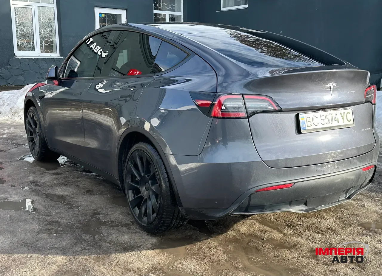 Tesla Model Y - фото 5