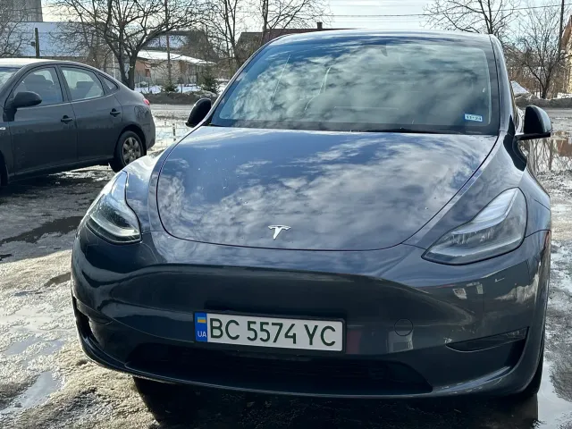 Tesla Model Y - фото 4