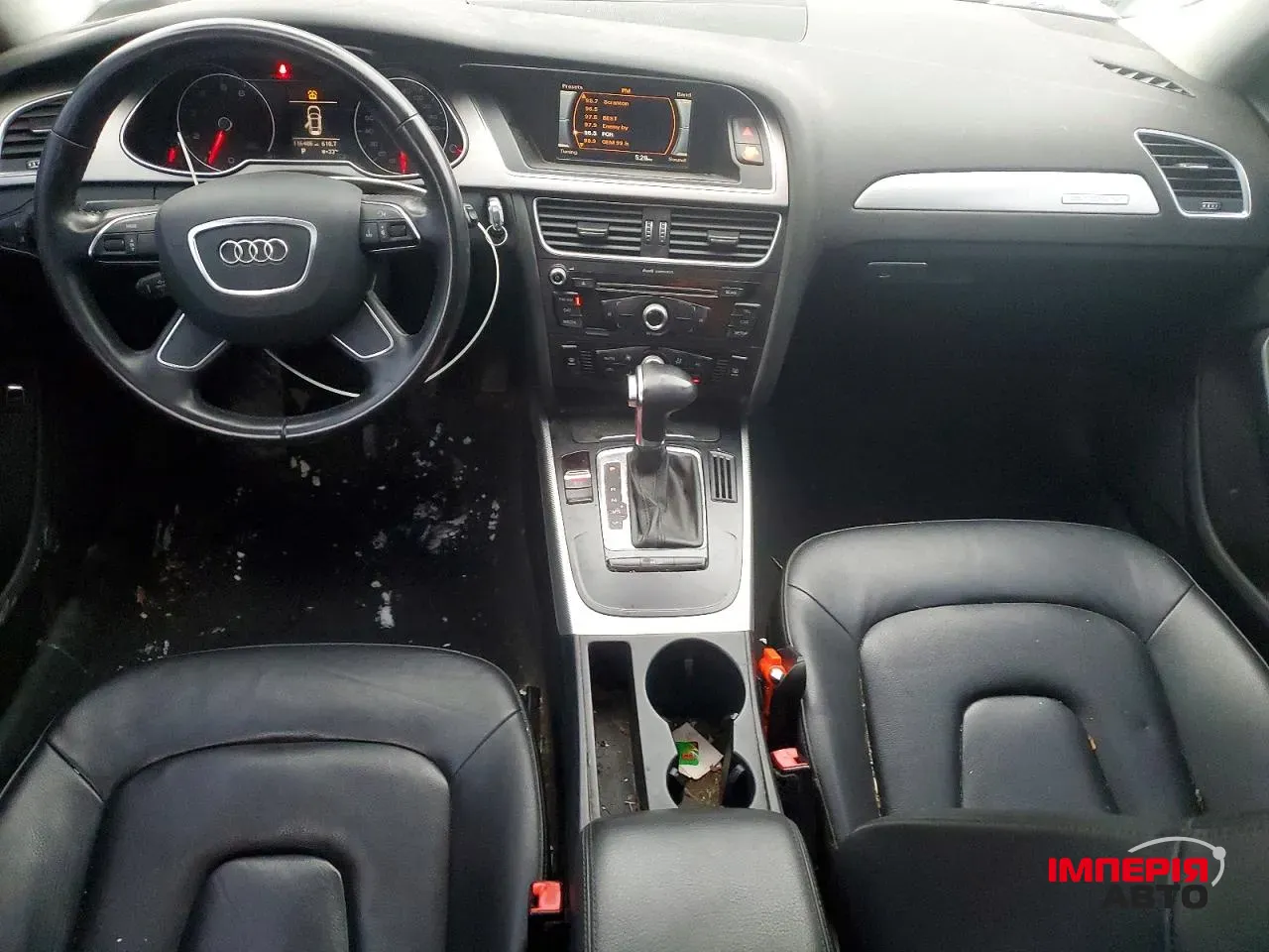 Audi A4 - фото 8