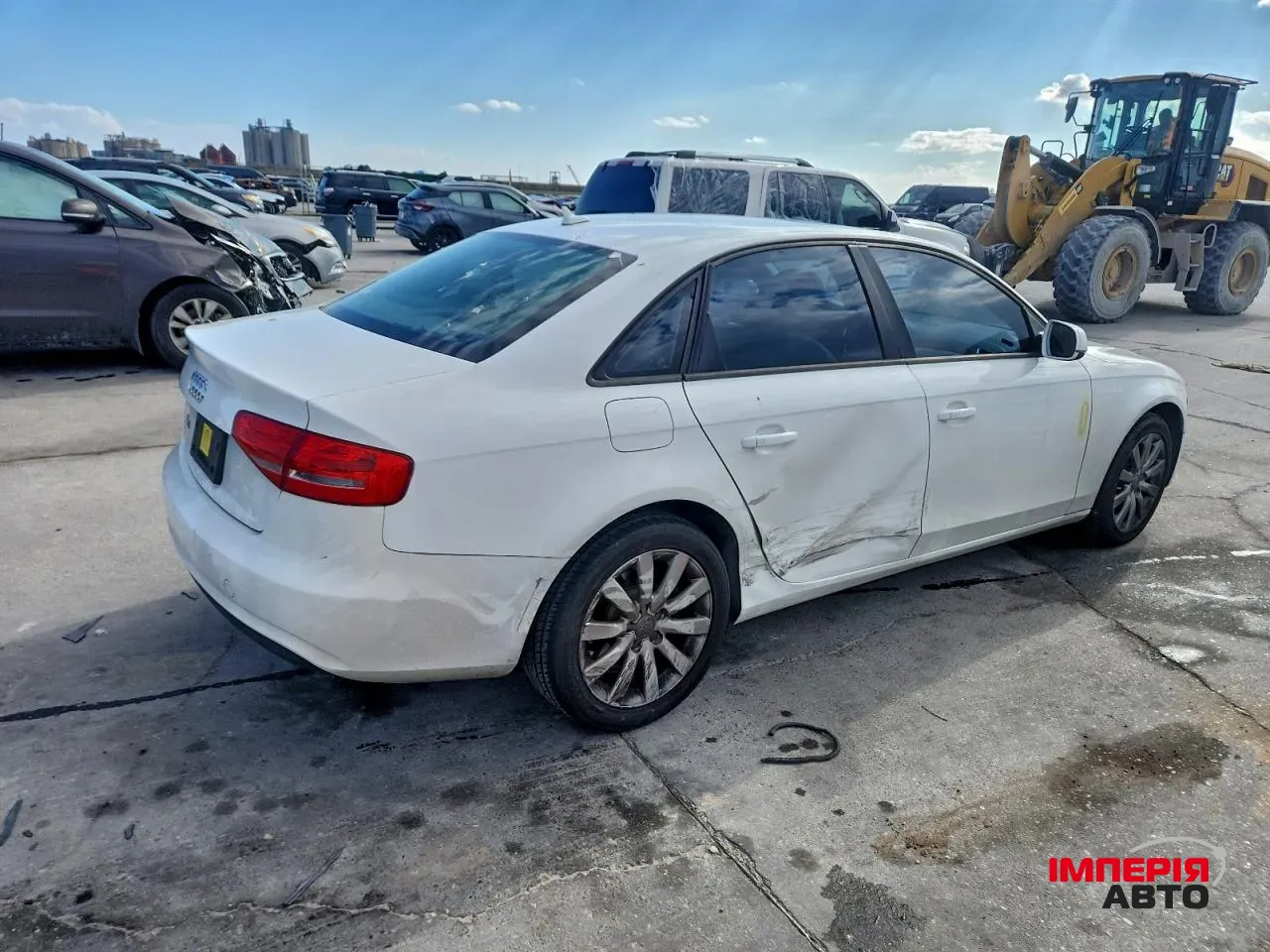 Audi A4 - фото 6