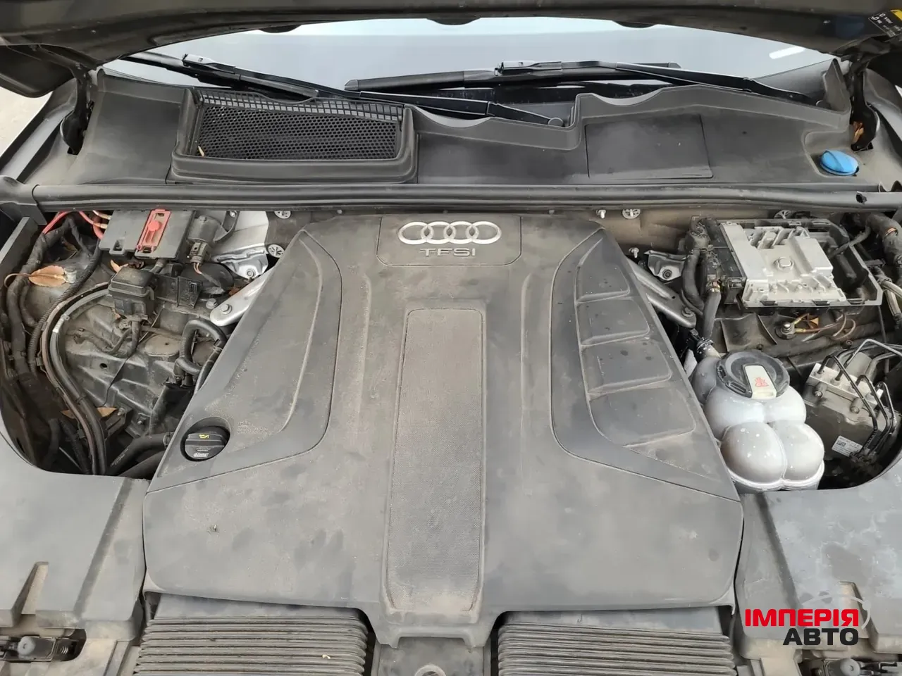 Audi Q7 - фото 13