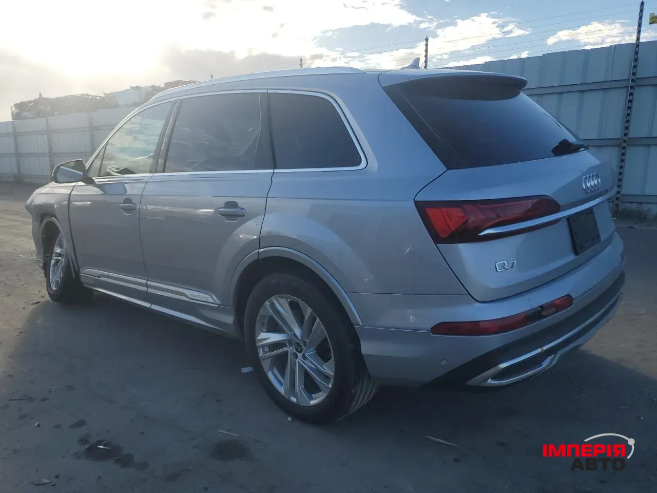 Audi Q7 - фото 2