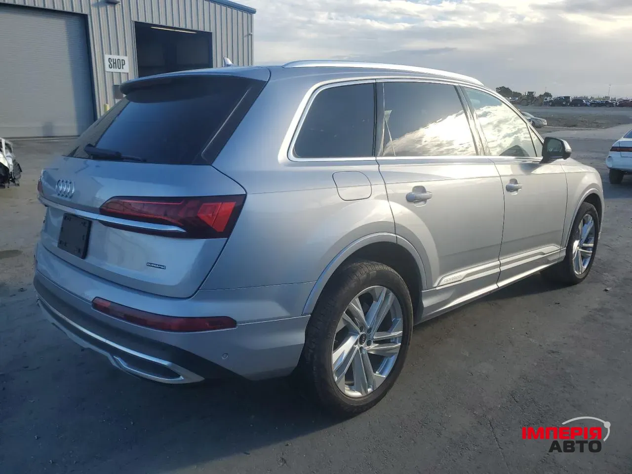 Audi Q7 - фото 3