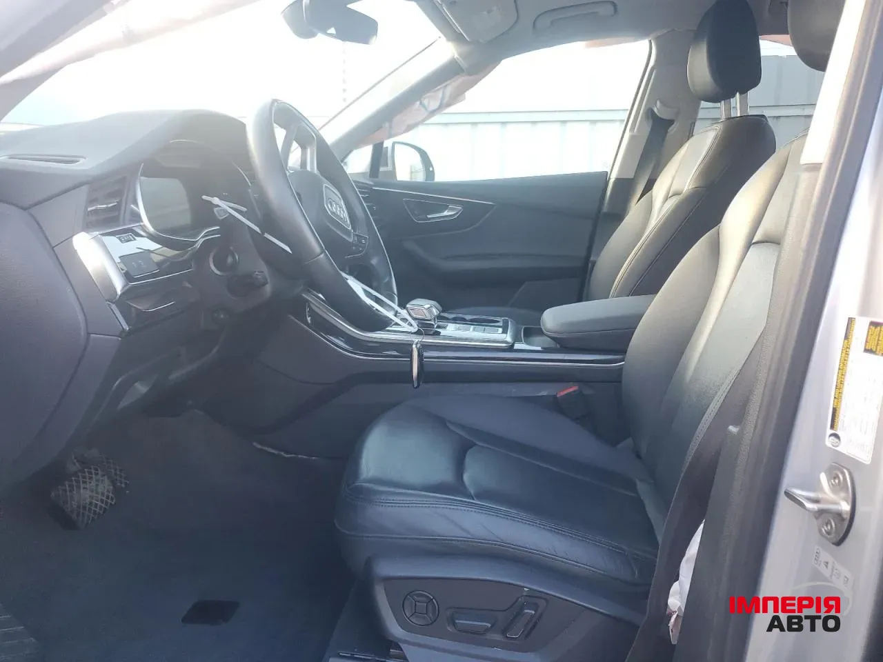 Audi Q7 - фото 7