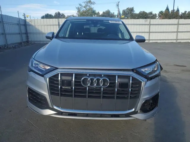Audi Q7 - фото 5