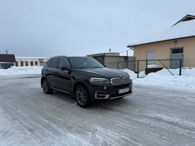 BMW X5 - фото 1