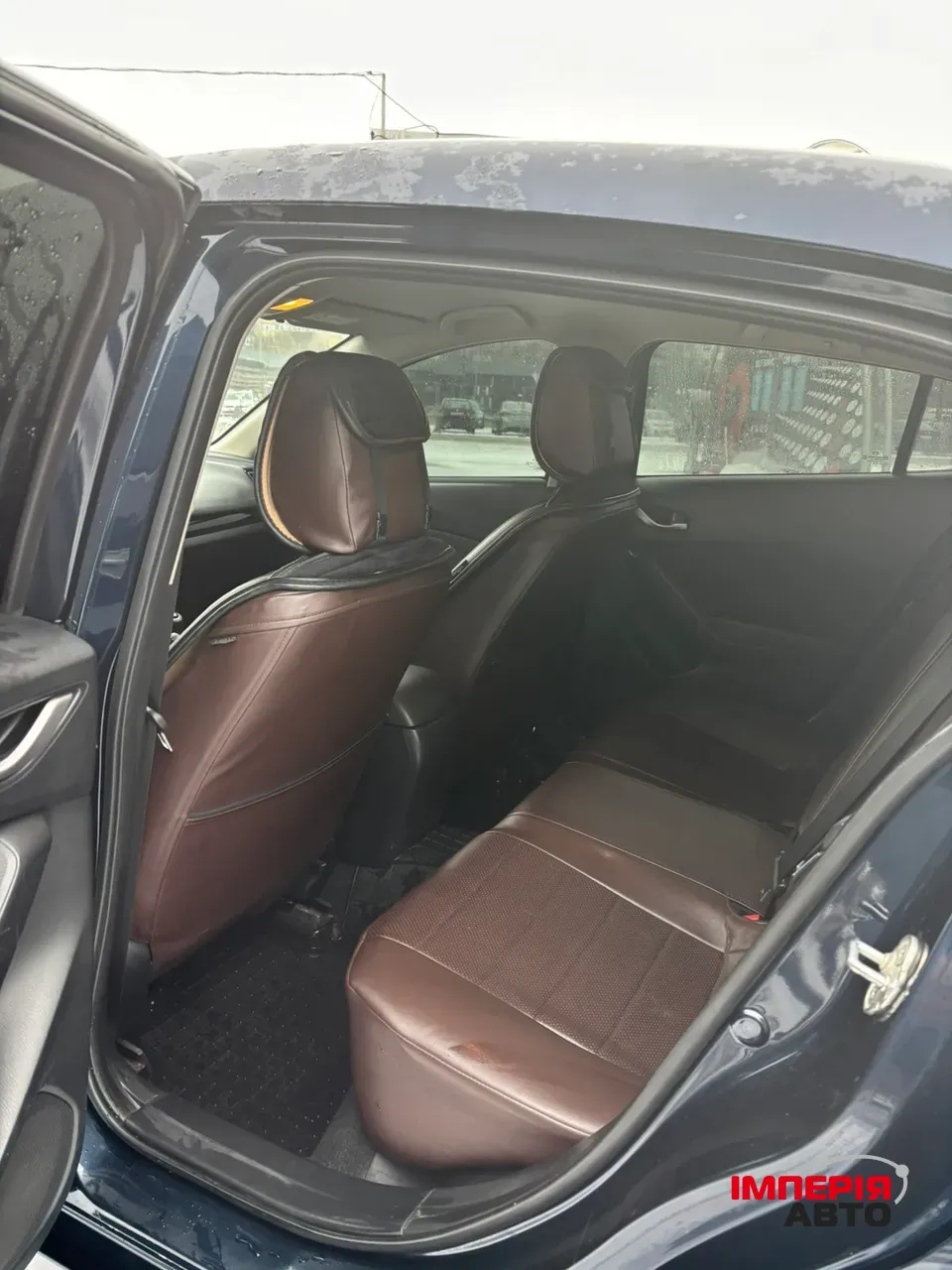 Mazda 3 - фото 9