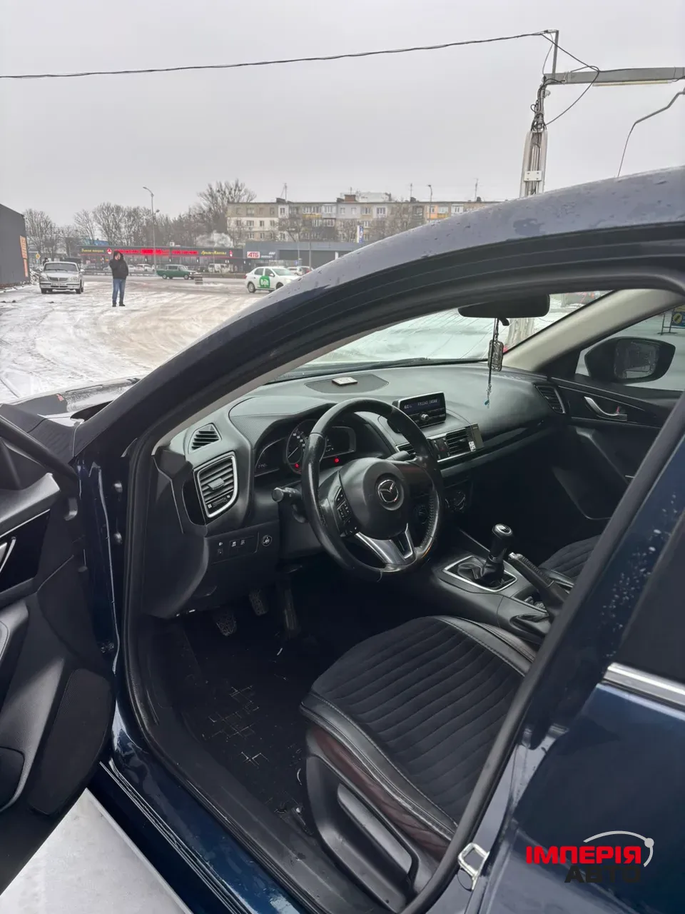 Mazda 3 - фото 7