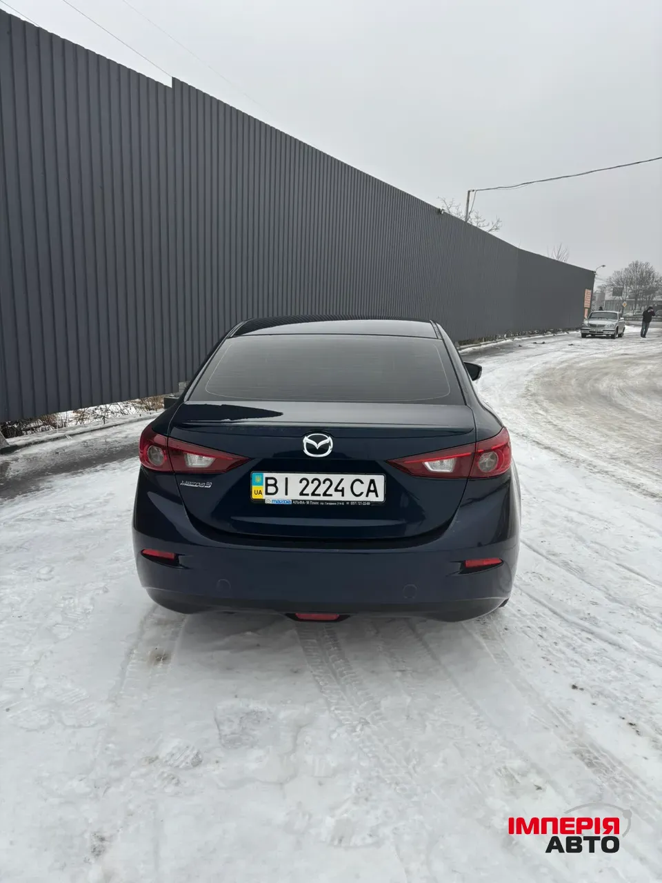 Mazda 3 - фото 4