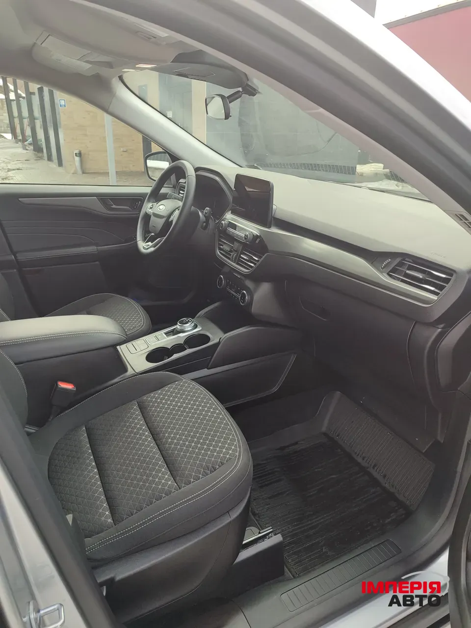 Ford Escape - фото 17