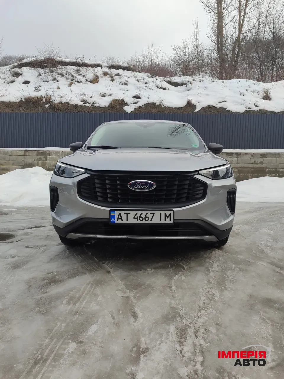 Ford Escape - фото 1