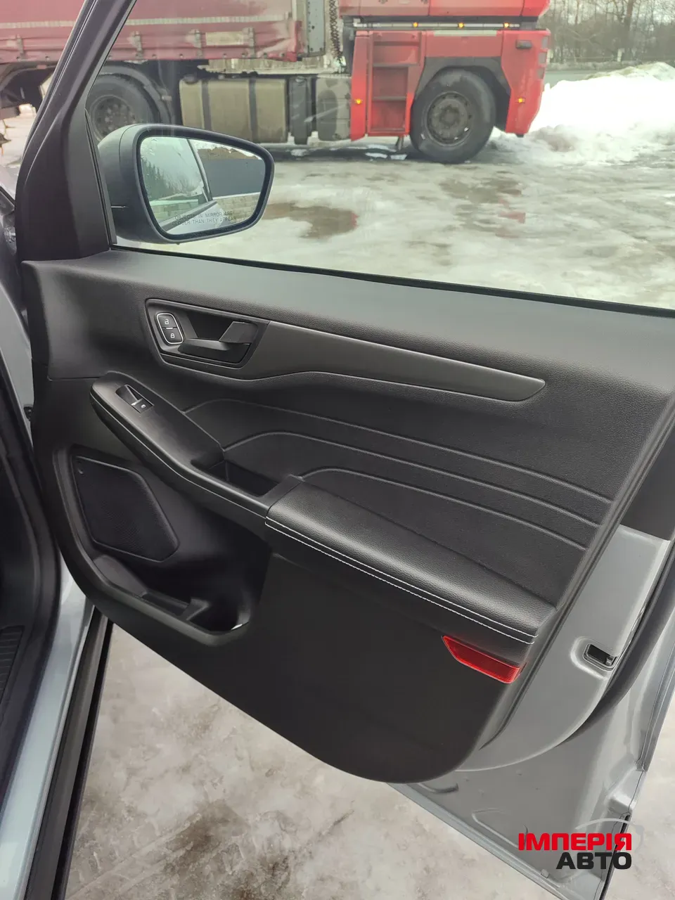 Ford Escape - фото 23